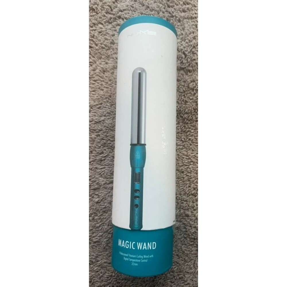 NUME clipless styling and curling hair wand